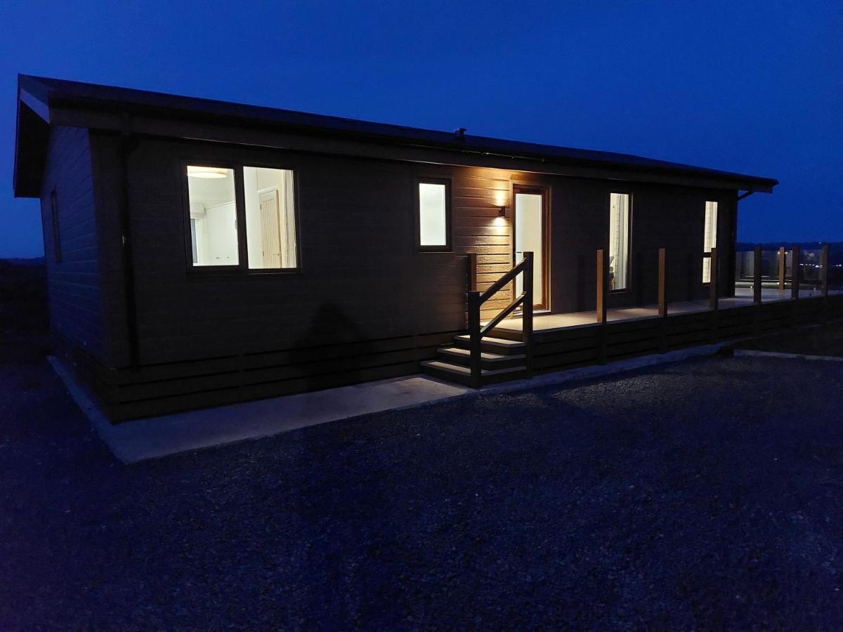 Luxury Family Beechwood Lodge With Hot Tub Lochwinnoch 외부 사진