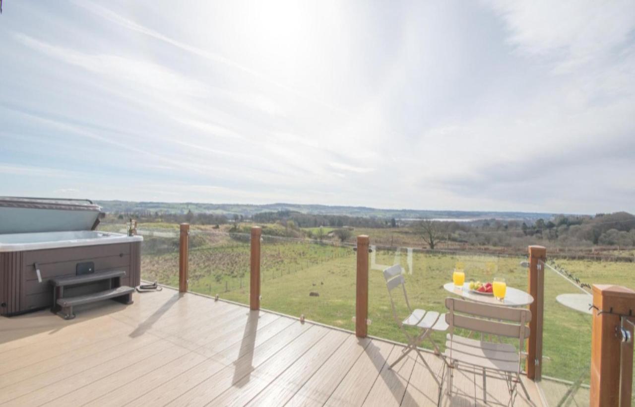Luxury Family Beechwood Lodge With Hot Tub Lochwinnoch 외부 사진